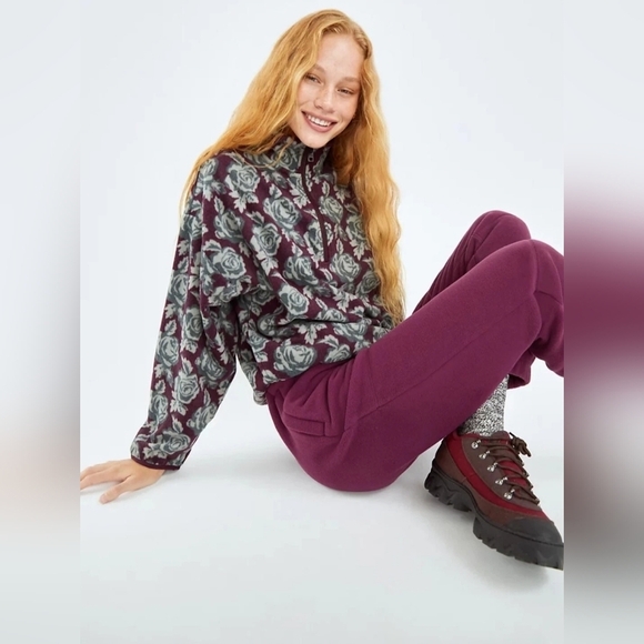 ARITZIA TNA Polar Fleece 1/4 Zip Purple Roses Women’s Size Small - Picture 1 of 9